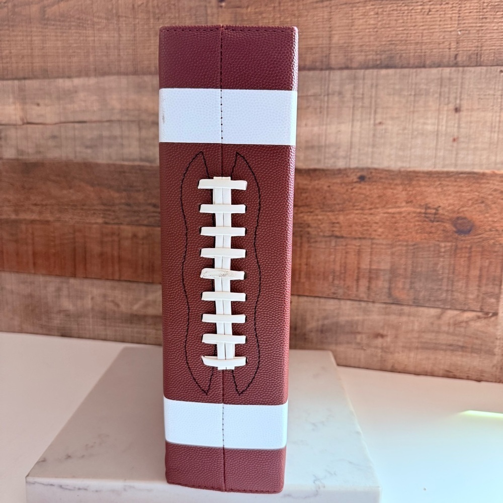 NWOT BCW 3 Inch Premium Brown Football Card Collectors Album 3 - Ring Binder - Picture 5 of 5